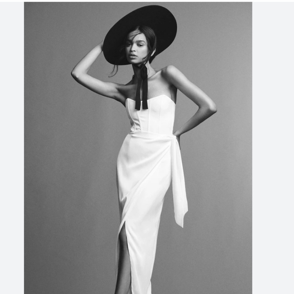 V. Chapman June Corset Front-Slit Gown